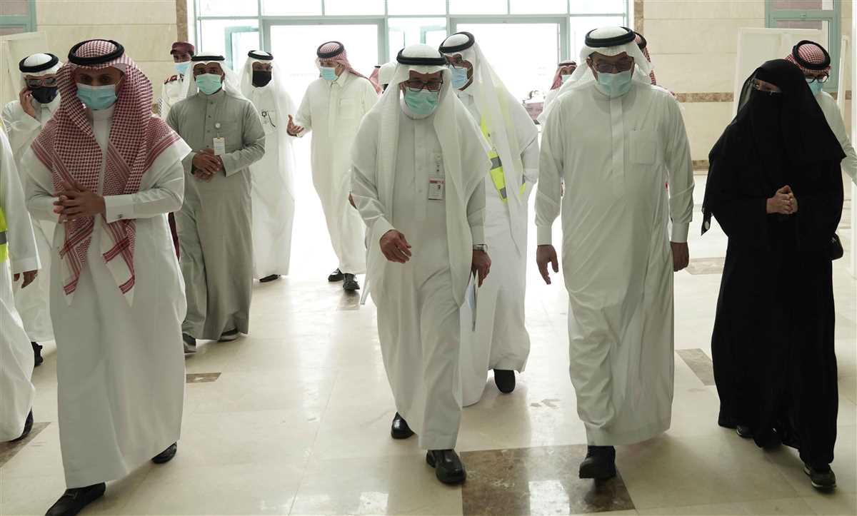 The Minister of Education visited Taif University and its new projects in Sisid campus