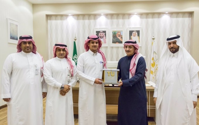 Honoring the Director of the Designated Taif University, student: Ahmed bin Khaled Al-Saqir