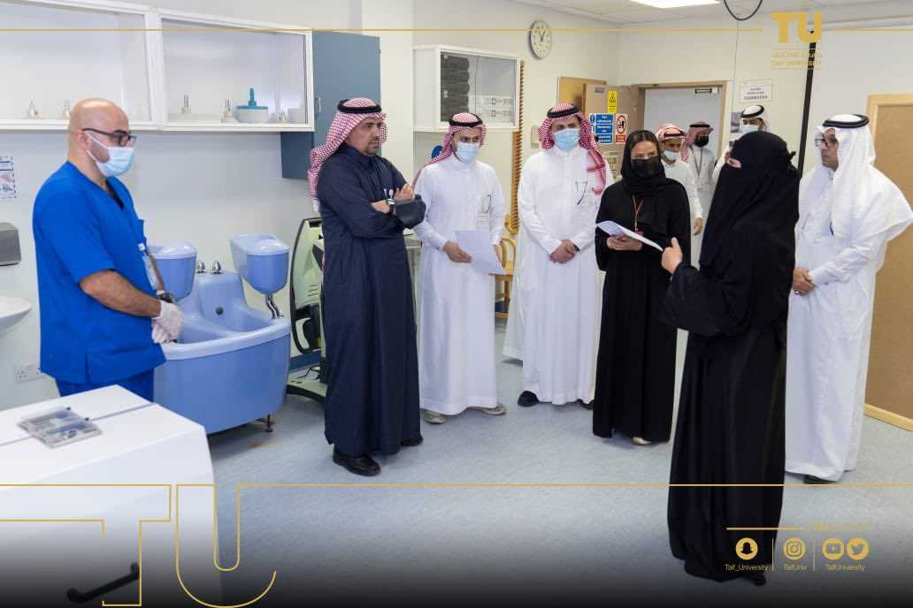 Vice-President's visit to the College of Applied Medical Sciences